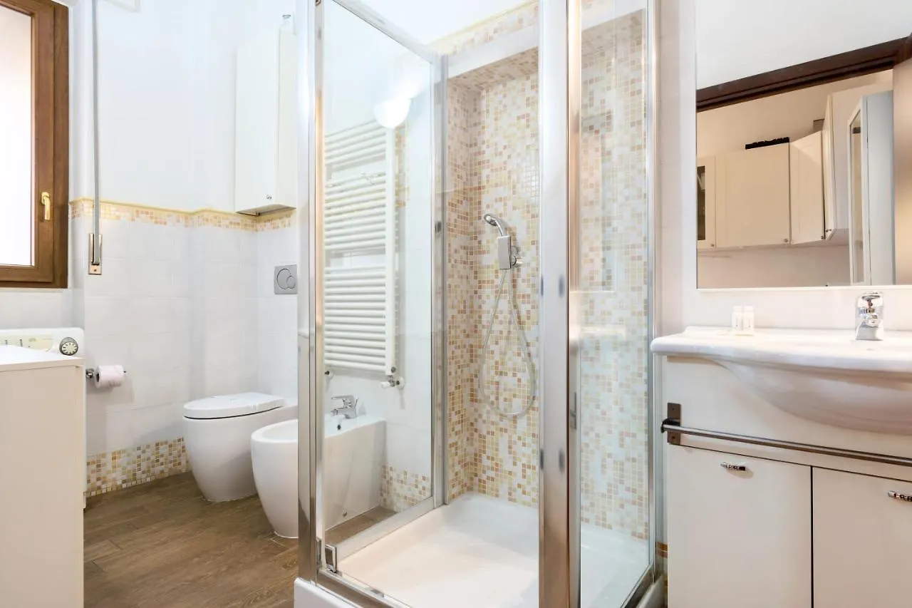 Arno River Bright Apartment Florence 0*,  Italy