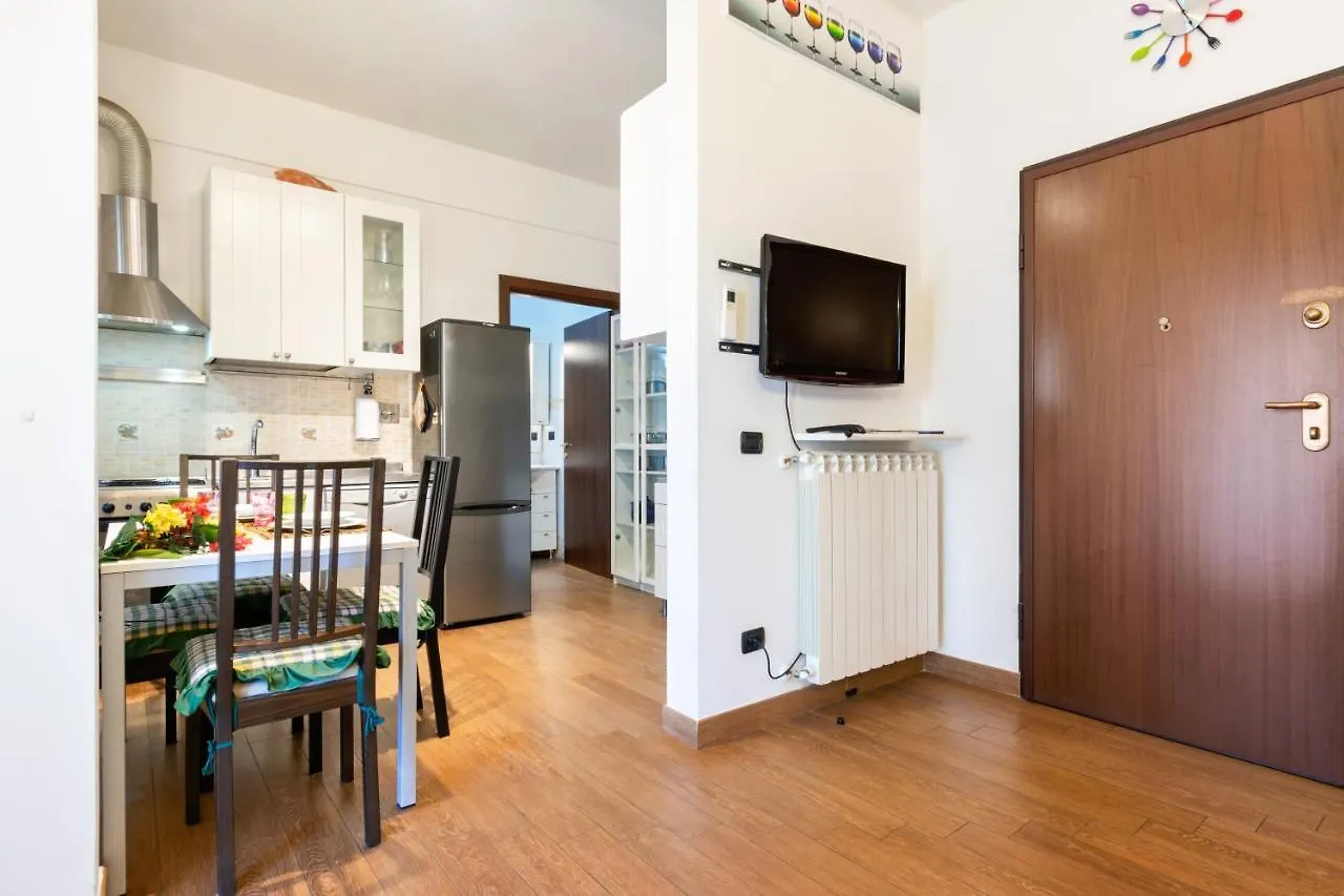 Arno River Bright Apartment Florence 0*,  Italy