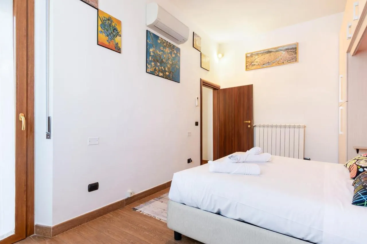 Arno River Bright Apartment Florencie